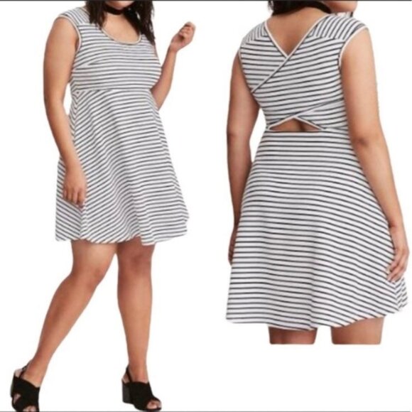 Torrid Striped Cross Back Textured Skater Dress 2X - Picture 1 of 16
